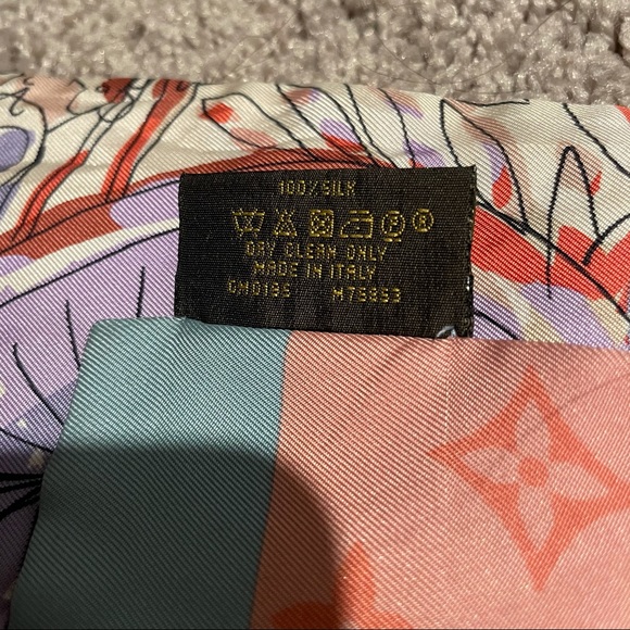 Louis Vuitton Fleurs Bandeau SOLD - Picture 4 of 9